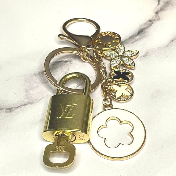 Louis Vuitton Lock & Key Set #306 with Decorative Gold & Enamel Charms Keychain - Picture 1 of 5